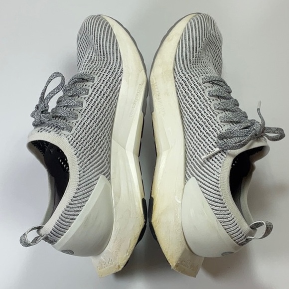 Allbirds 9.92 KG CO2E Tree Flyers Knit Running Shoes in Blizzard - Picture 8 of 9